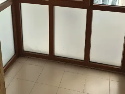 balcon luminos cu geam mat inchiriere apartament Sector 6 București